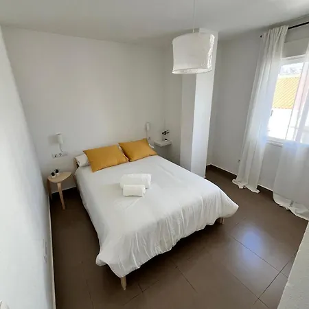 Prime Location - Stylish With Free Wifi, Free Parking, Steps From The Historic Center * Malaga