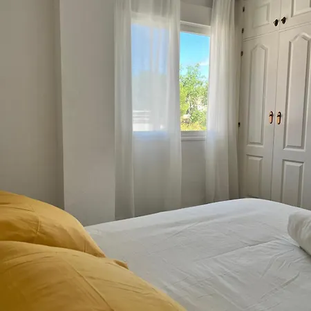 Prime Location - Stylish With Free Wifi, Free Parking, Steps From The Historic Center * Malaga