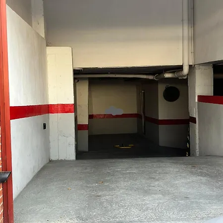 Apartment Prime Location - Stylish With Free Wifi, Free Parking, Steps From The Historic Center