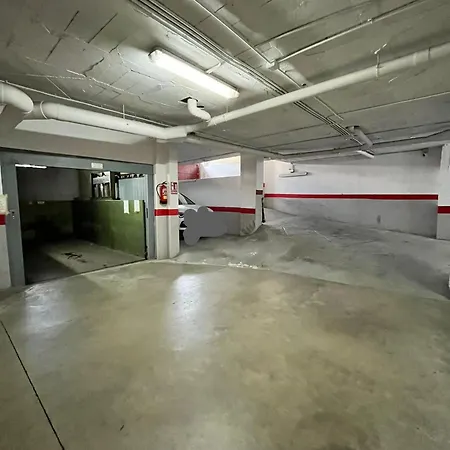 Prime Location - Stylish With Free Wifi, Free Parking, Steps From The Historic Center * Malaga