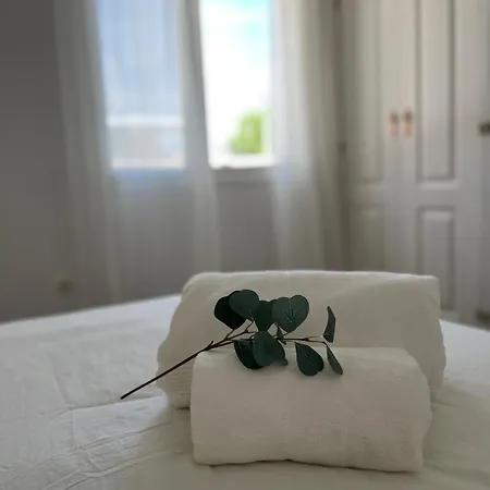 Prime Location - Stylish With Free Wifi, Free Parking, Steps From The Historic Center Appartamento Málaga